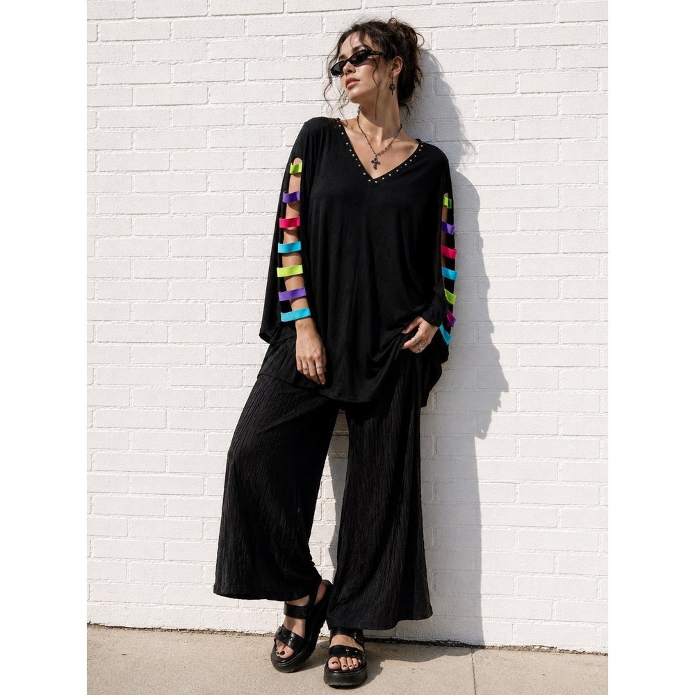Vintage Kokomo Black Ribbed Tunic Rainbow Ladder Sleeve Rhinestone V-Neck L/XL